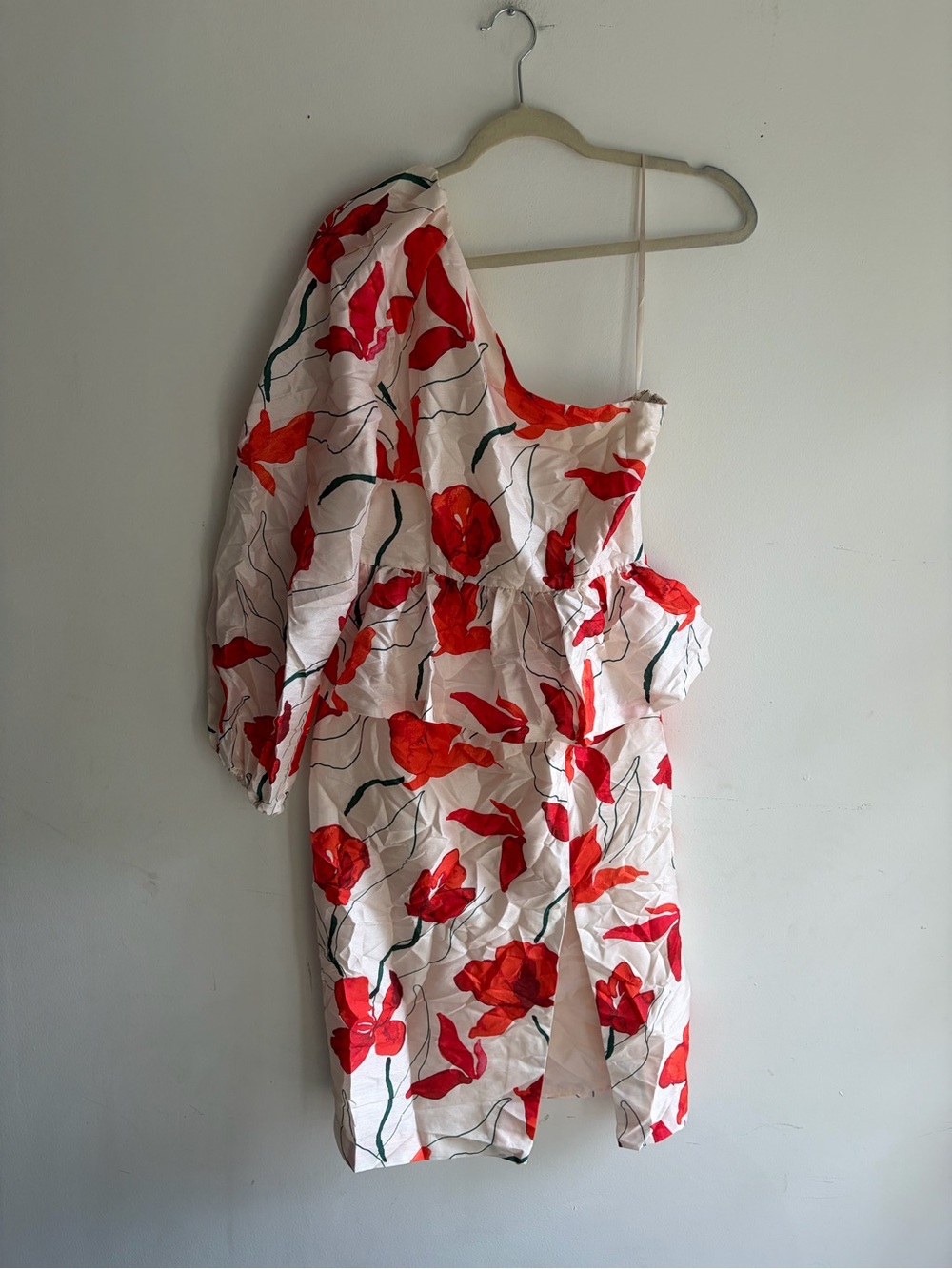 HUTCH One-Shoulder Red Floral Dress on Cream Size 6 Small